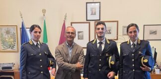 Ieri hanno preso servizio i neo Commissari della Polizia di Stato dott.ssa Giulia CERAVOLO, dott. Giuseppe TRAVAGLIANTE e dott.ssa Elena BARRECA, a conclusione del ciclo di formazione presso la Scuola Superiore di Polizia di Roma, assegnati ad uffici della Questura di Enna e nei Commissariati distaccati di P.S. della Provincia