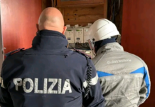 Scoperti 30 allacci abusivi alla rete elettrica in due palazzine dei quartieri Librino e San Giorgio a Catania, dove l’energia veniva prelevata illegalmente bypassando i contatori